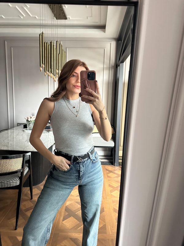 Sıfır Kol BluzGri Fitilli Sıfır Kol Crop