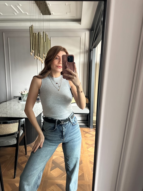 Sıfır Kol BluzGri Fitilli Sıfır Kol Crop