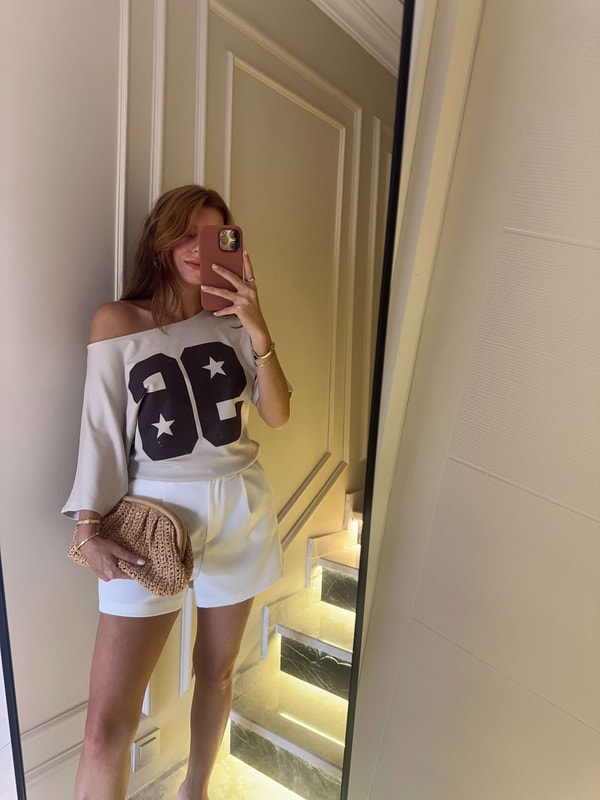 Kısa Kollu BluzKadın Bej Kayık Yaka 96 Baskılı Bluz