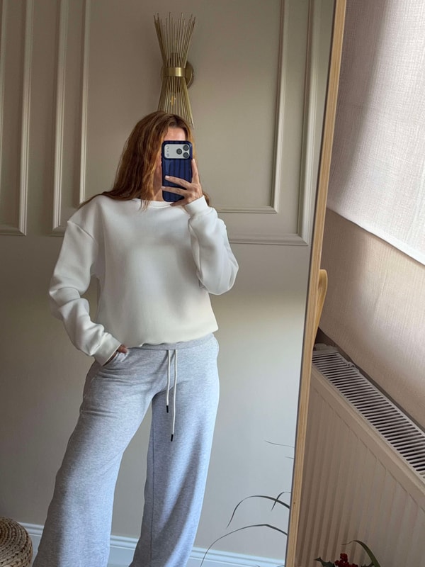 SweatshirtKadın Bisiklet Yaka Şardonlu Sweatshirt - Beyaz