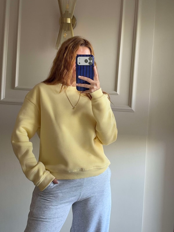 SweatshirtKadın Bisiklet Yaka Şardonlu Sweatshirt - Sarı