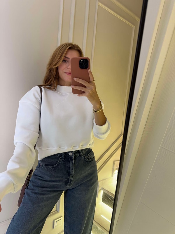 SweatshirtKadın Dik Yaka Şardonlu Sweatshirt - Beyaz