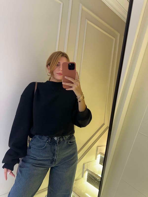 SweatshirtKadın Dik Yaka Şardonlu Sweatshirt - Siyah
