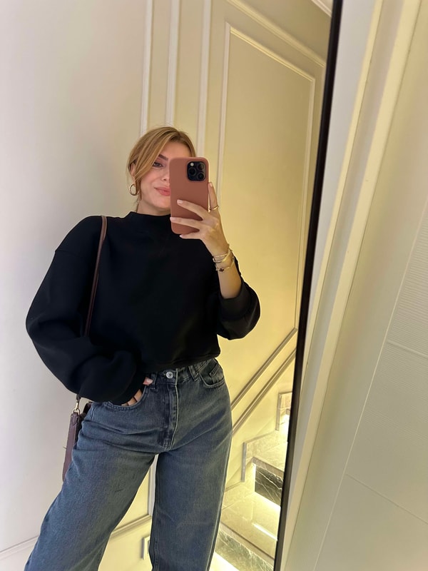 SweatshirtKadın Dik Yaka Şardonlu Sweatshirt - Siyah