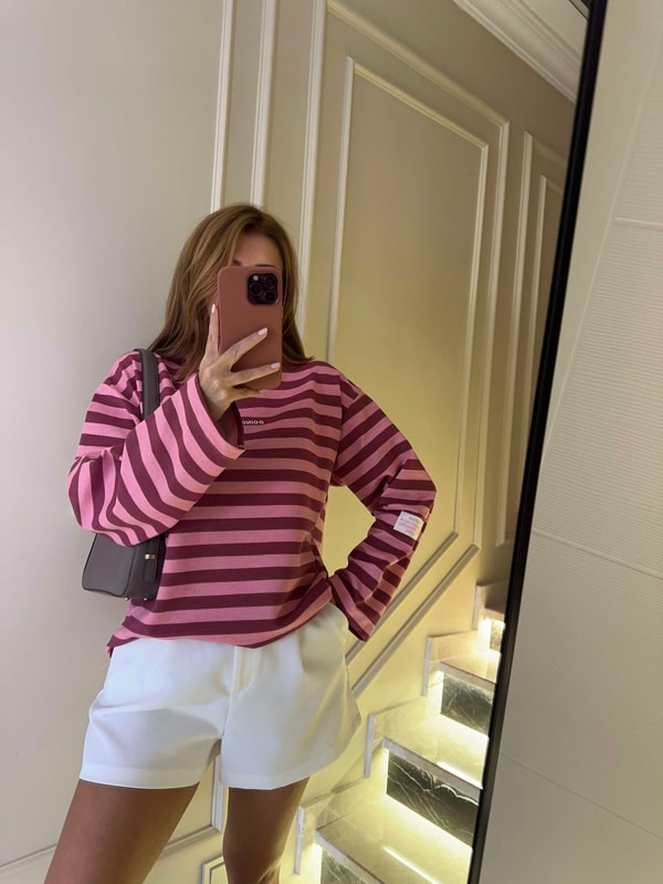 Bisiklet Yaka SweatshirtKadın Doing Ny Nakış Çizgili Sweatshirt - Pembe