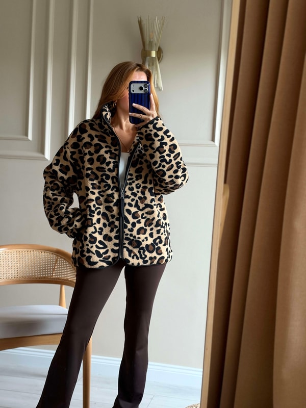 Peluş CeketKadın Fermuarlı Peluş Ceket - Açık Leopar