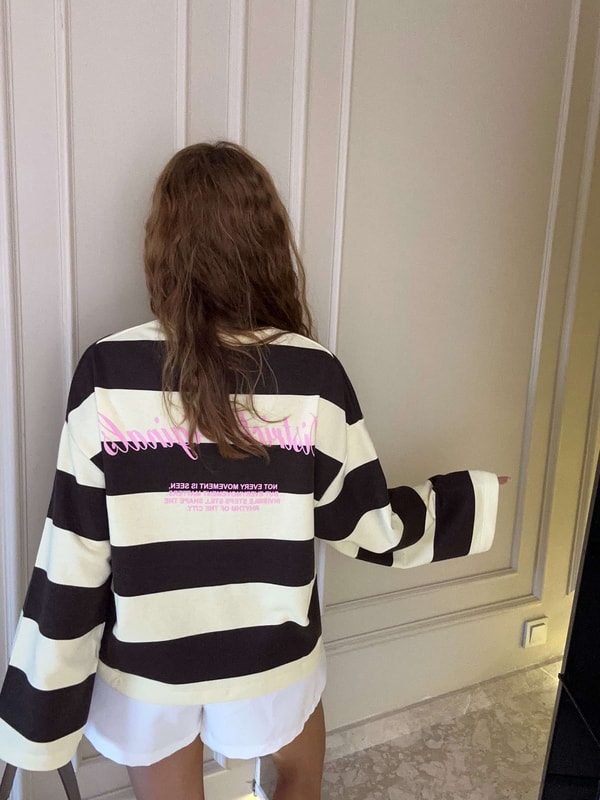 Bisiklet Yaka SweatshirtKadın Ön Arka Baskılı Çizgili Sweatshirt - KahveSarı