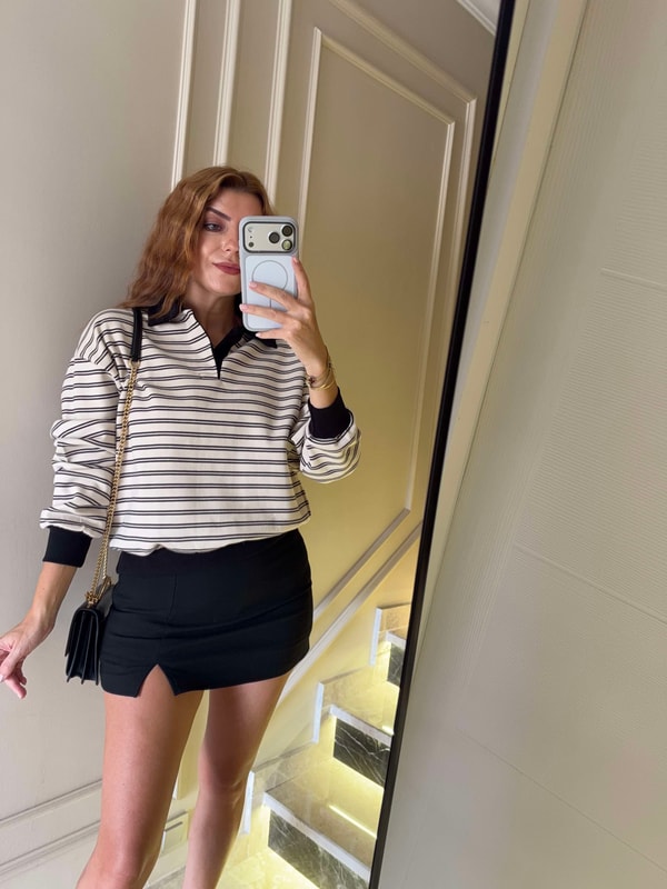 Salaş SweatshirtKadın Polo Yaka Çizgili Sweatshirt - SiyahBej
