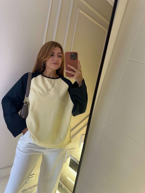 Bisiklet Yaka SweatshirtKadın Reglan Kollu Çift Renk Sweatshirt - SarıLacivert