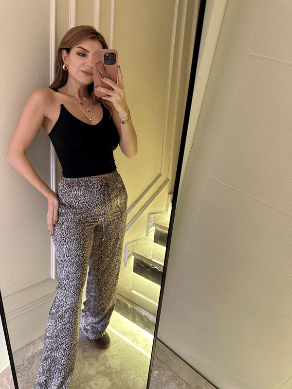 PantolonKahve Desenli Saten Pantolon