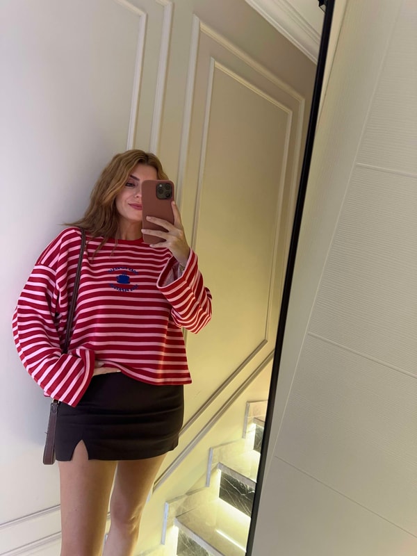 Bisiklet Yaka SweatshirtMore Espresso Nakışlı Oversize Sweatshirt - KırmızıPembe