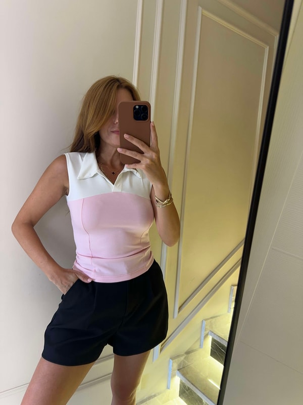 Sıfır Kol BluzPembe Garnili Polo Yaka Bluz