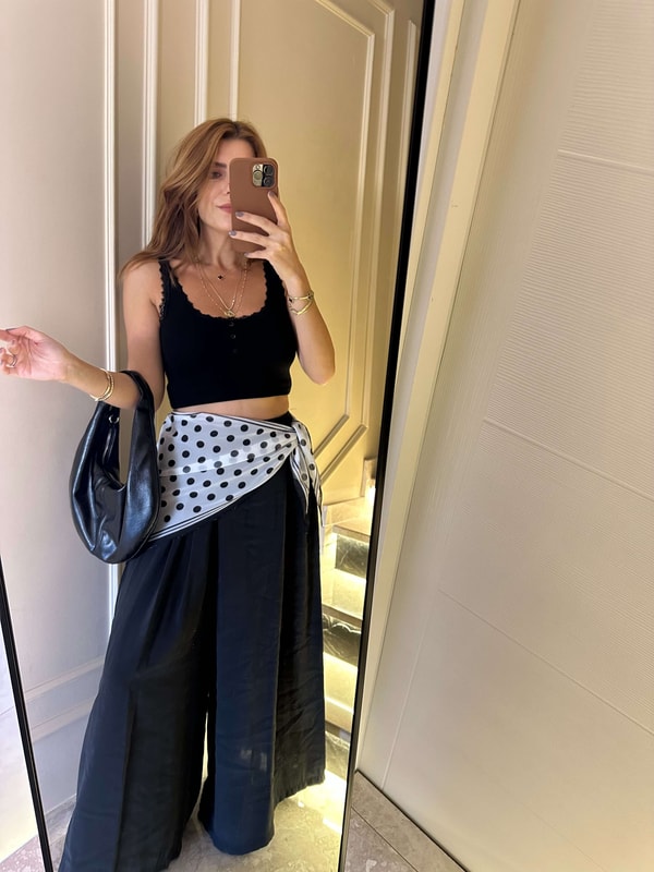 PantolonSiyah Asimetrik Bol Paça Pantolon