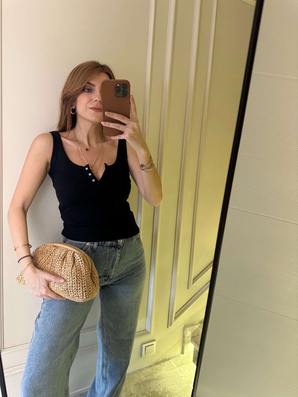Çıtçıtlı BodySiyah Çıtçıt Düğmeli Askılı Body