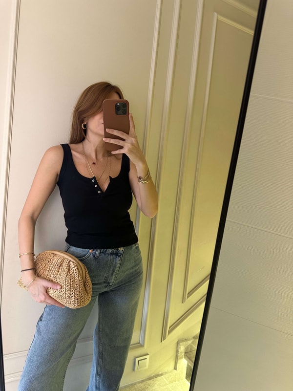 Çıtçıtlı BodySiyah Çıtçıt Düğmeli Askılı Body