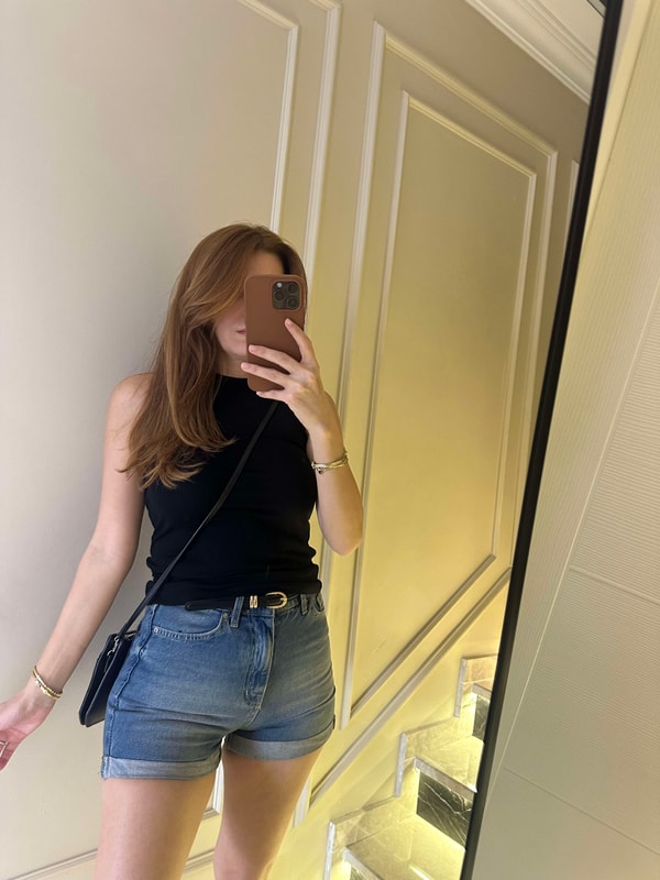 Sıfır Kol BluzSiyah Halter Yaka Viskon Atlet