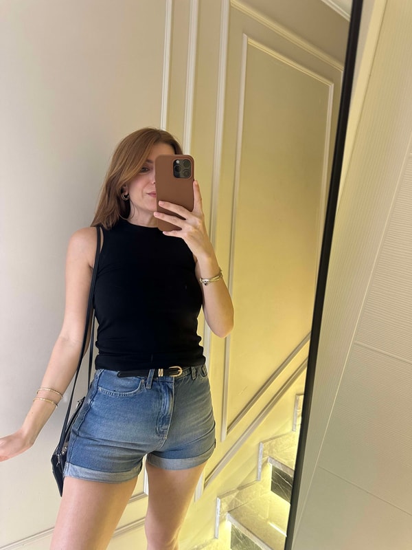 Sıfır Kol BluzSiyah Halter Yaka Viskon Atlet