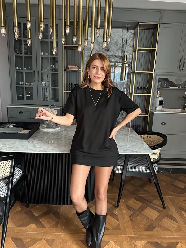 TişörtSiyah Pamuk Kumaş Basic Tshirt