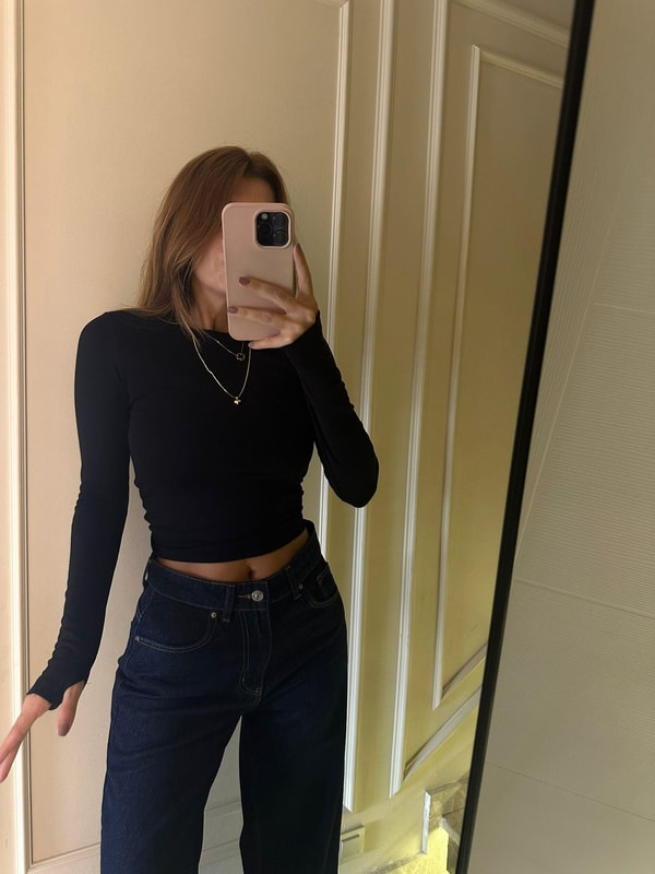 BluzSiyah Parmak Geçmeli Modal Bluz