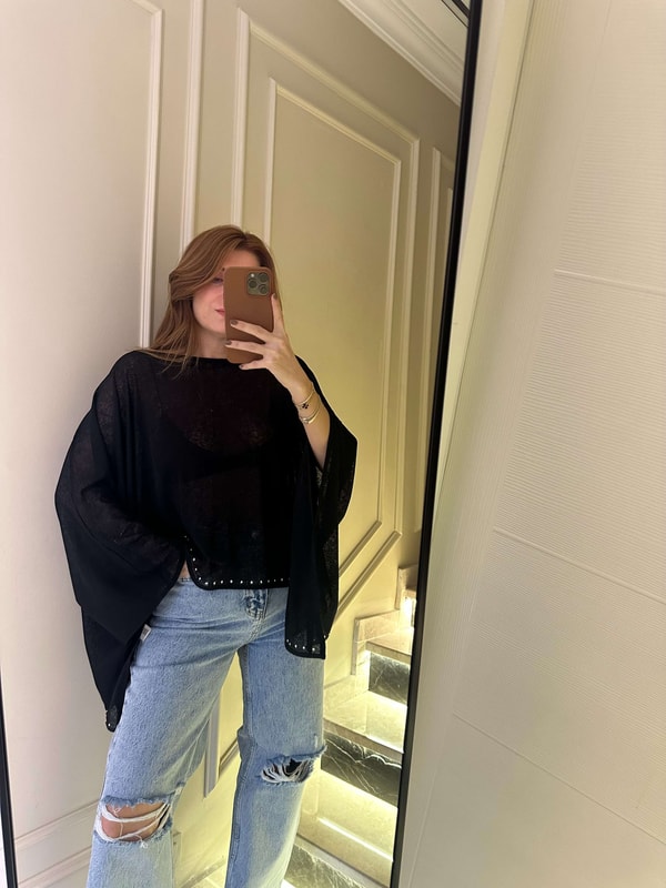 Crop BluzSiyah Taşlı Yarasa Kol Viskon Bluz
