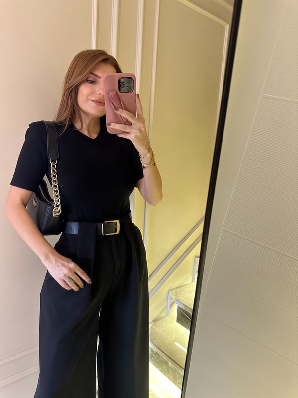 BluzSiyah V Yaka Vatkalı Viskon Çıtçıtlı Bodysuit