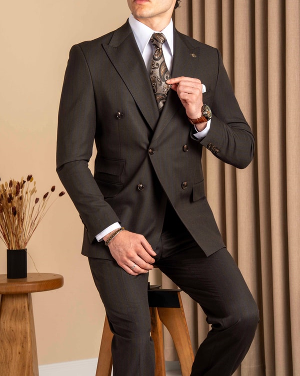Slim fit erkek sivri yaka çizgili kruvaze ceket pantolon takım elbise kahverengi T20142-03