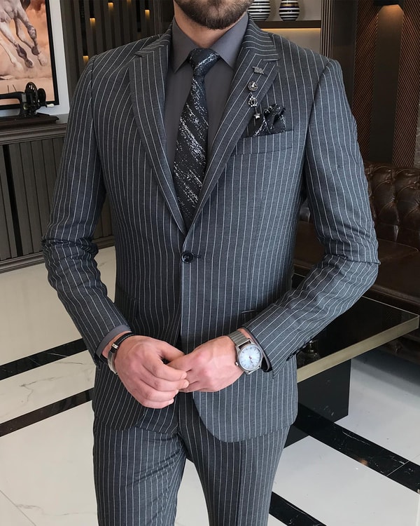 İtalyan stil slim fit çizgili erkek ceket pantolon takım elbise Koyu Gri T4898 · 2