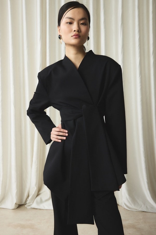 Fular Yaka Blazer Ceket Takım - Siyah