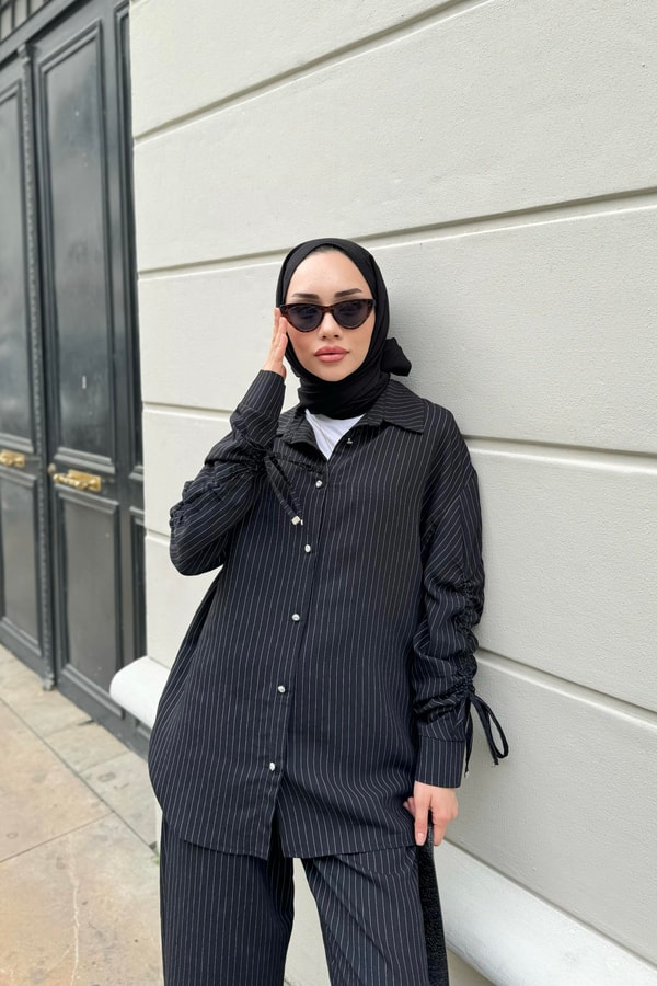 Andreina Kolları Büzgülü Çizgili Takım - Siyah
