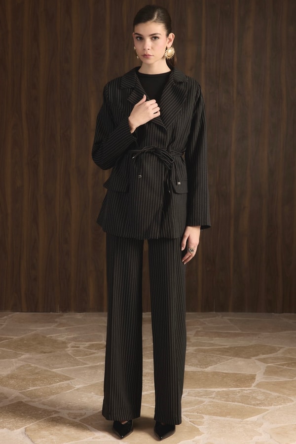Bel Bağlamalı Blazer Ceket Takım - Siyah