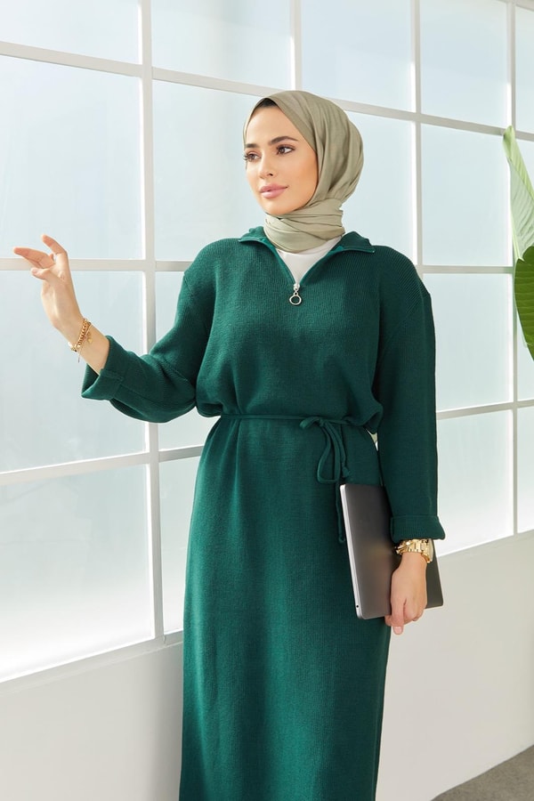 Yakası Fermuarlı Triko Elbise - Zümrüt