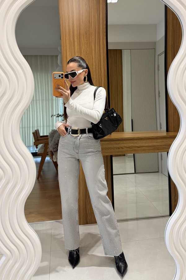 Anissa Gri Taşlı Altı Kesik Model Jean