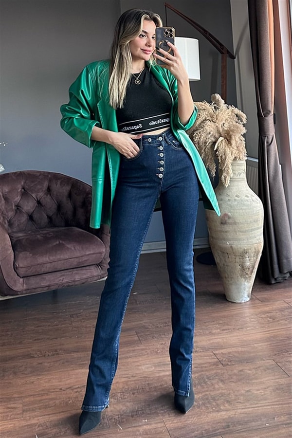 Asimetrik düğme detaylı darkblue yırtmaçlı jean