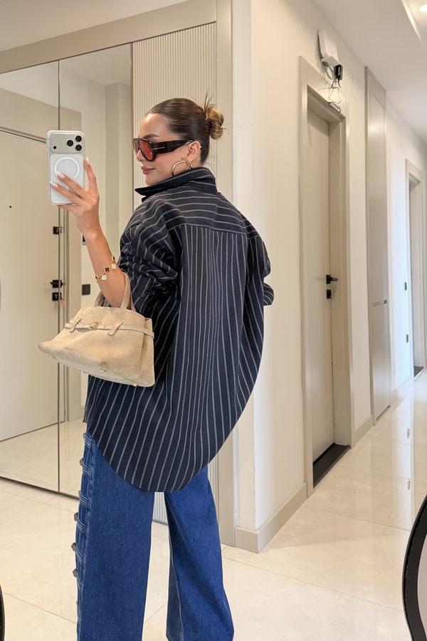 Beauty Lacivert Çizgili Oversize Gömlek