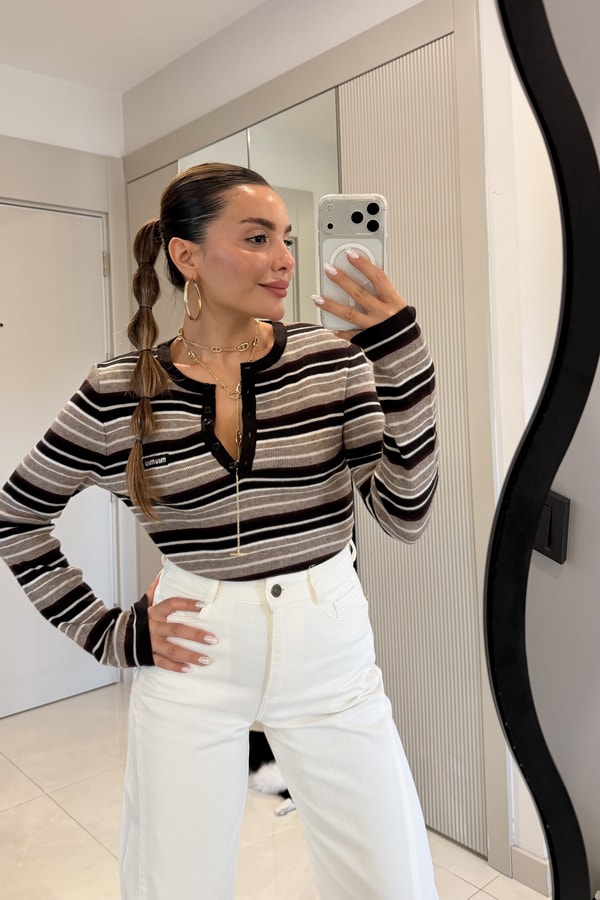 Belluna Kahve Düğme Detaylı Çizgili Triko Bluz