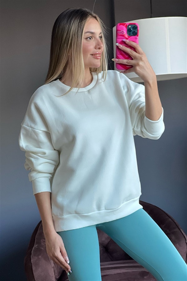 Beyaz oversize basic sweat 