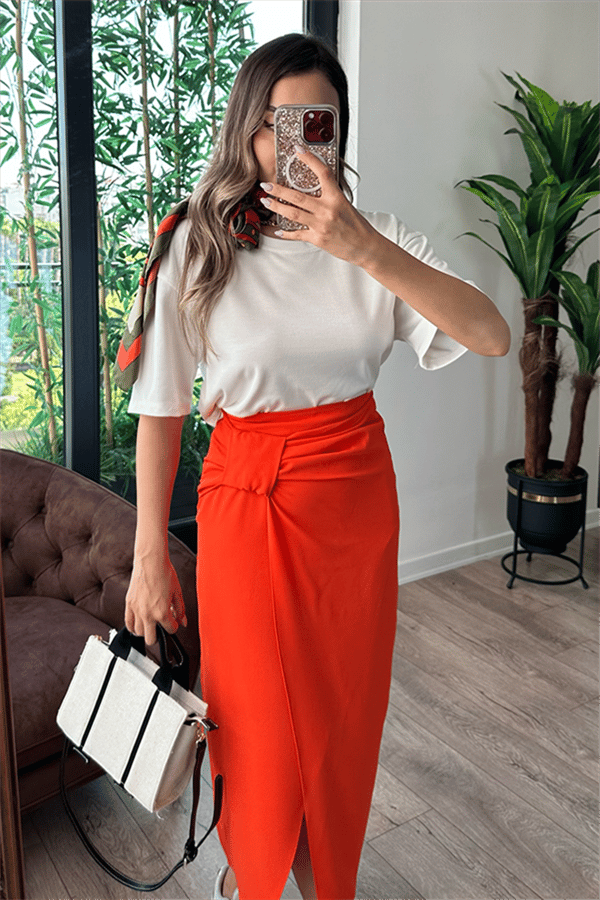 Bisiklet yaka beyaz basic tshirt