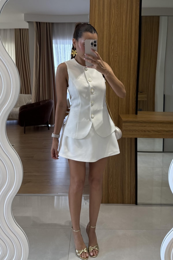 Bludenz Beyaz Düğmeli Tulum