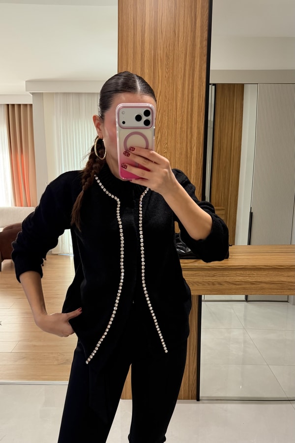 Brandi Siyah Taşlı Hırka