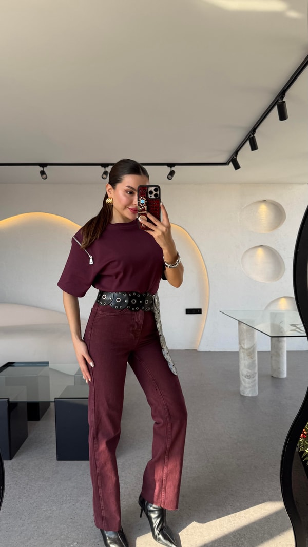 Brest Bordo Altı Kesik Jean 