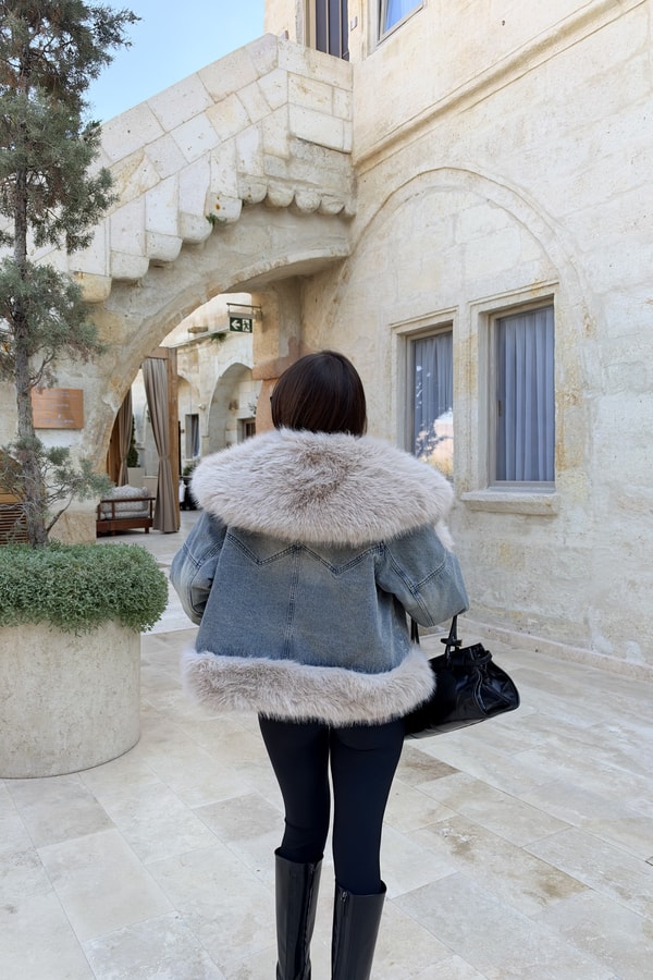 Brest Mavi İçi Kapitone İthal Denim Kürklü Mont