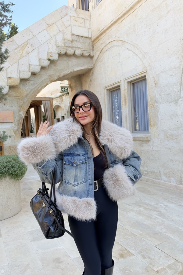 Brest Mavi İçi Kapitone İthal Denim Kürklü Mont