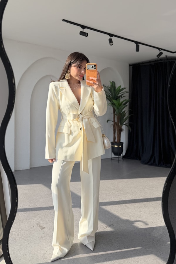 Brezilya Krem Kuşaklı Premium Takım