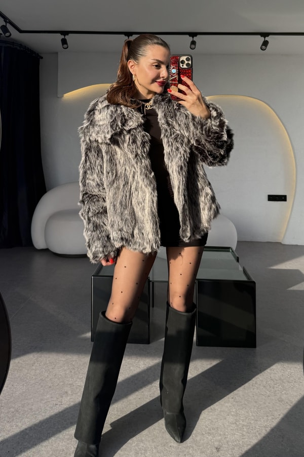 Carlota Gri Premium Geniş Yakalı Kürk 