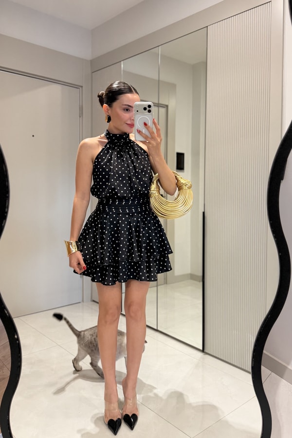 Carmen Siyah Saten Puantiyeli Elbise