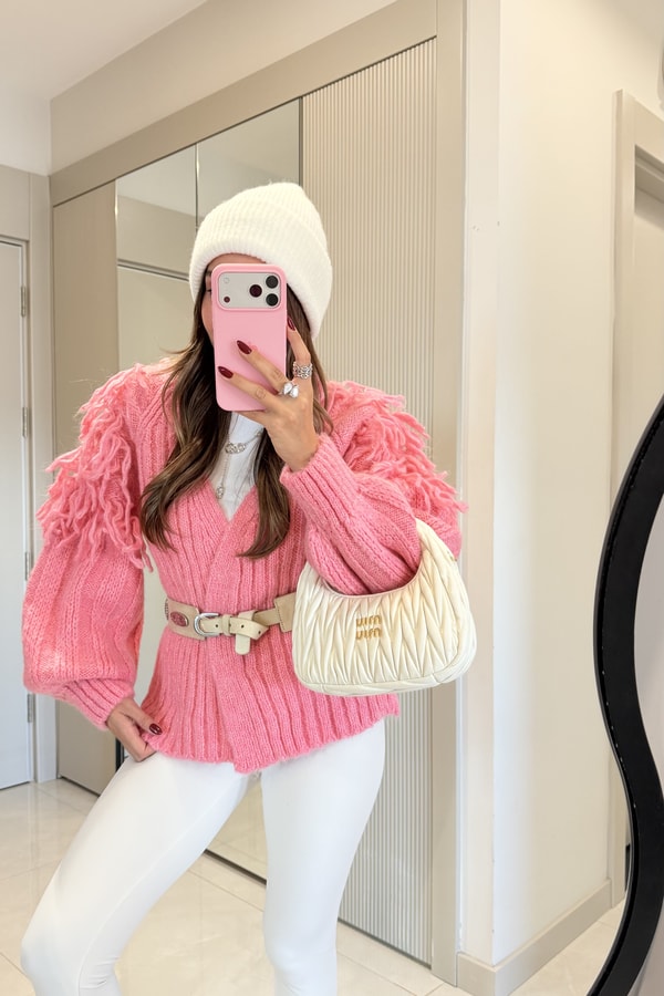 Cassandra Pembe Örgü Püsküllü Hırka
