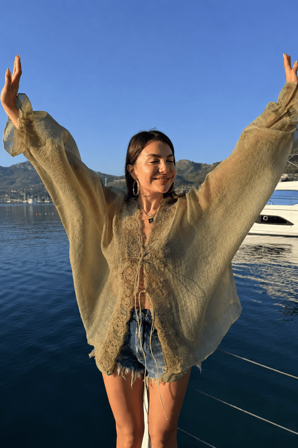 Chance Haki Dantel Detaylı Tensel Kimono Gömlek