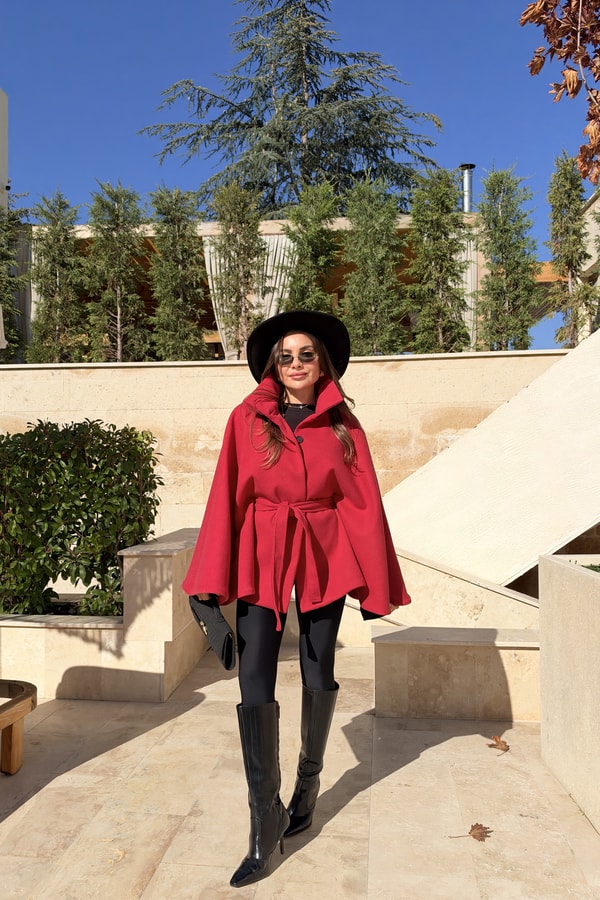Chita Kırmızı Kuşaklı Kaşe Panço Kaban