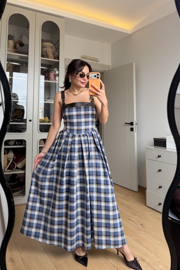 Ciara Mavi Deri Askılı Ekose Elbise