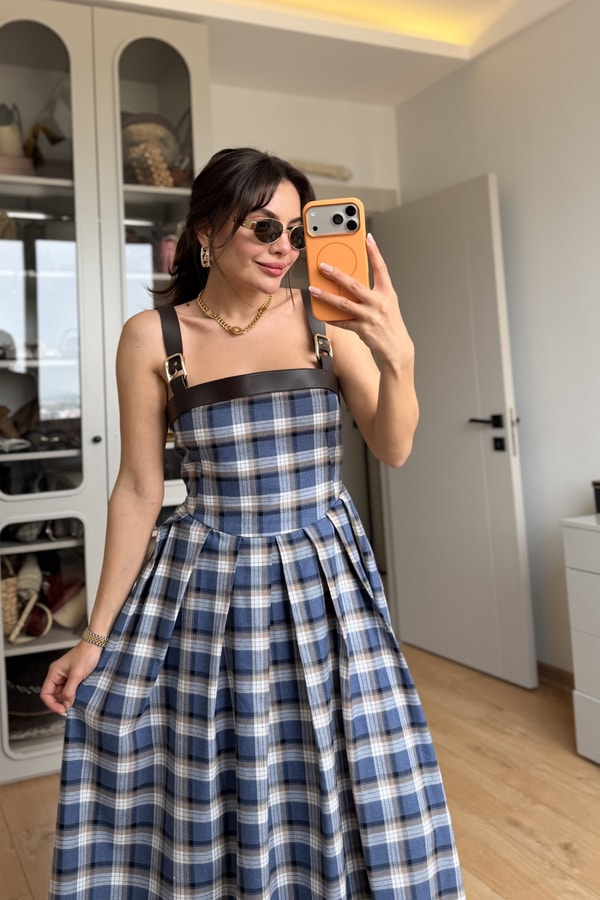 Ciara Mavi Deri Askılı Ekose Elbise